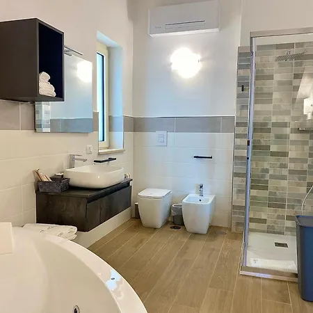 Cilento Contemporary House Con Idromassaggio Jacuzzi Дом отдыха Эболи