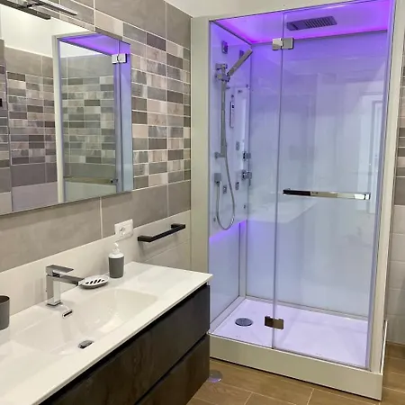 Cilento Contemporary House Con Idromassaggio Jacuzzi エーボリ